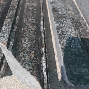 天水英国棕别墅线条