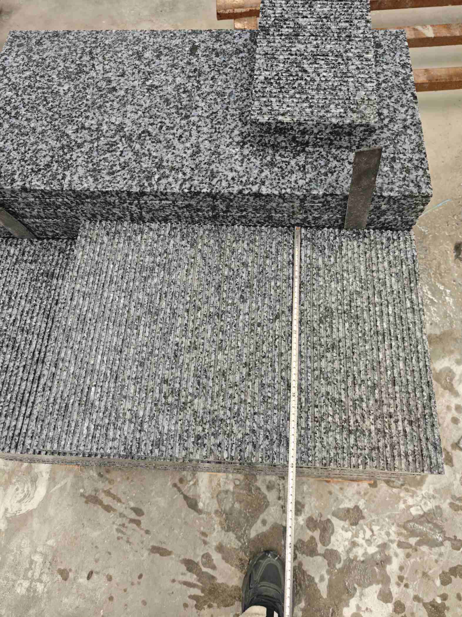 天水芝麻黑拉丝面